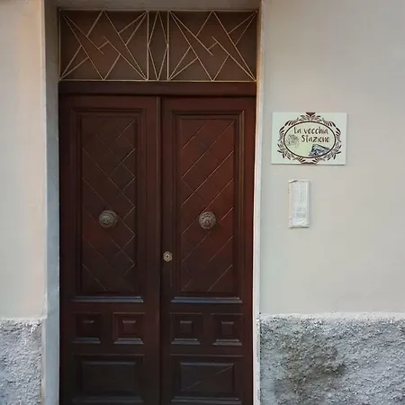 公寓 La Vecchia Stazione 拉默齐亚泰尔默